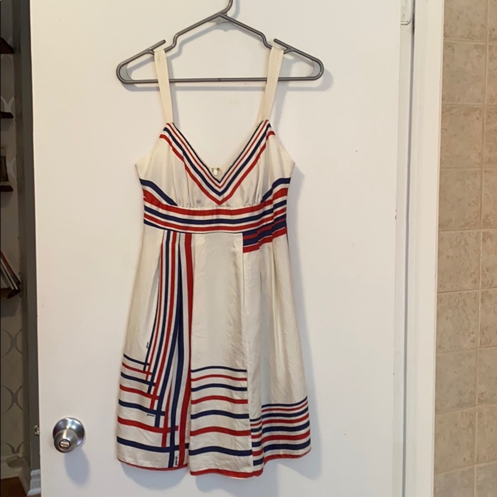 Guess dresse